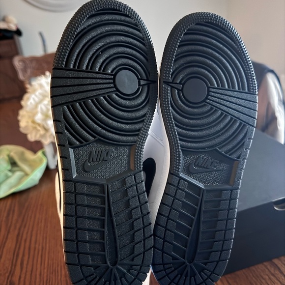 Jordan 1 Mid Reverse Panda - Picture 5 of 5